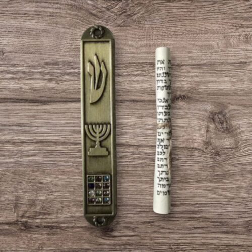 Mezuzah met Menorah en Opgerolde K'laf